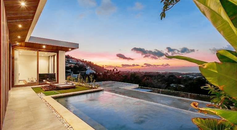 Villa with pool — photo 2