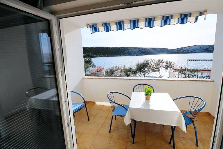 Apartment with pool | Sea view — photo 2