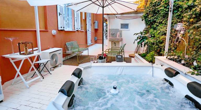 Holiday apartment with private pool, terrace & jacuzzi — photo 5