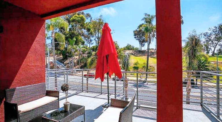 Cute Studio With Large Balcony and Great Park View