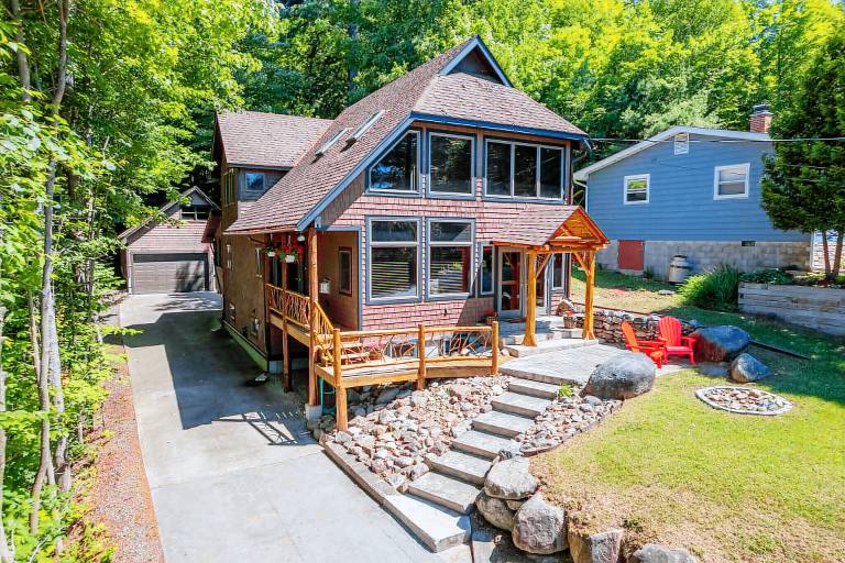House Saranac Lake