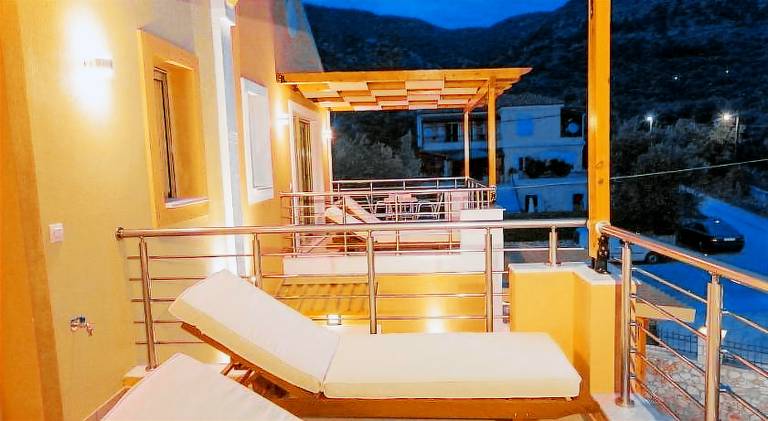 Nice vacation home with pool, terrace & yard | Beach nearby | Dogs allowed — photo 4