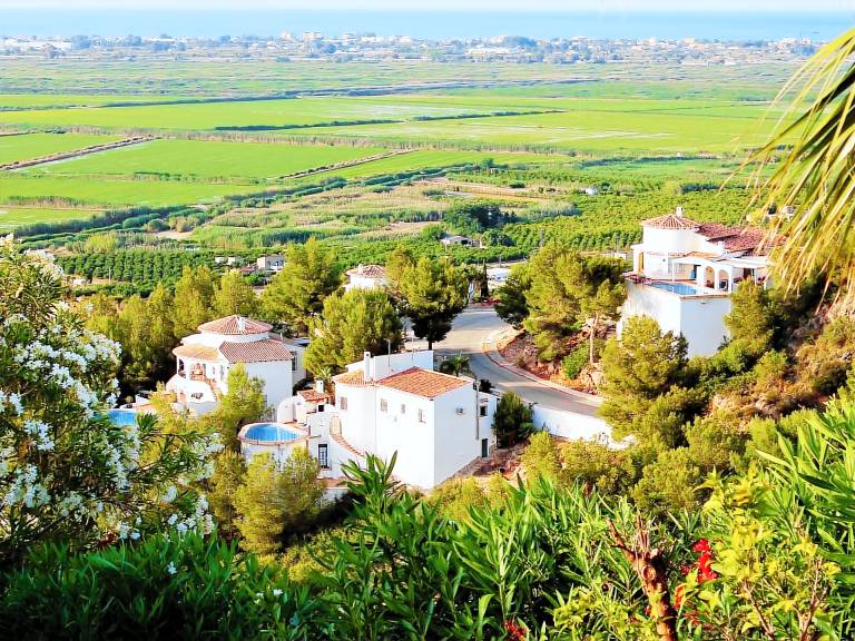 Family-friendly nice vacation home with garden, barbecue & private pool | Nature view | Perfect for remote work | Dogs allowed — photo 4