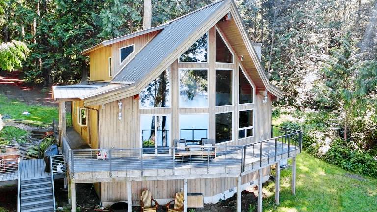 House  San Juan Island