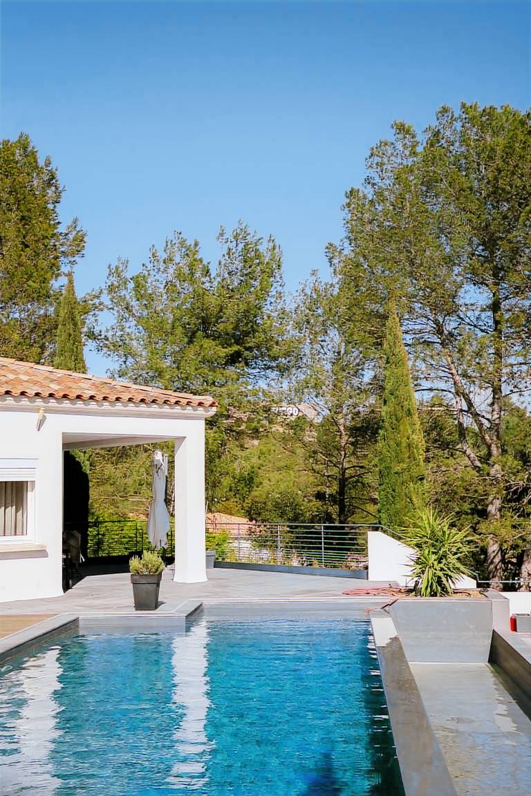 Vacation home with terrace, garden & private pool — photo 4