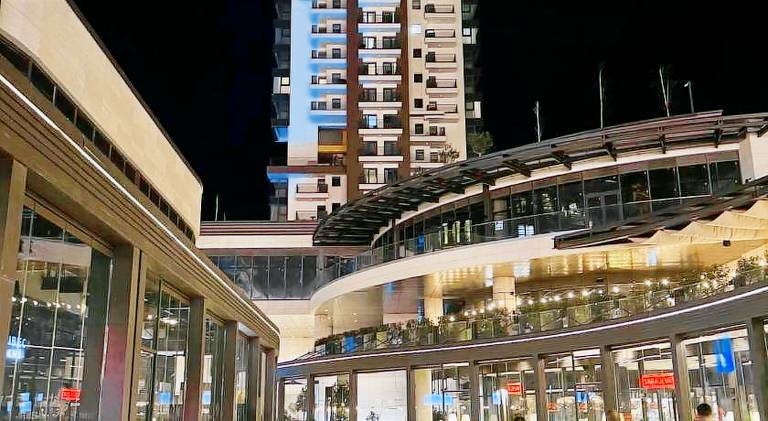180° View Apartment in Diamond Building Skopje in Skopje