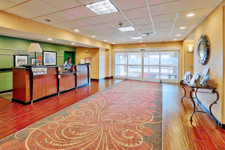 Hampton Inn Deming — photo 5