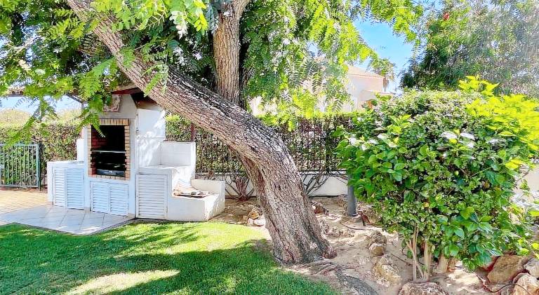 Fully equipped villa with garden, private pool & patio | Pet-friendly — photo 5