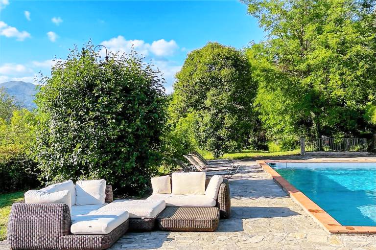 Toskanische Villa mit Pool zwischen nahe Florenz