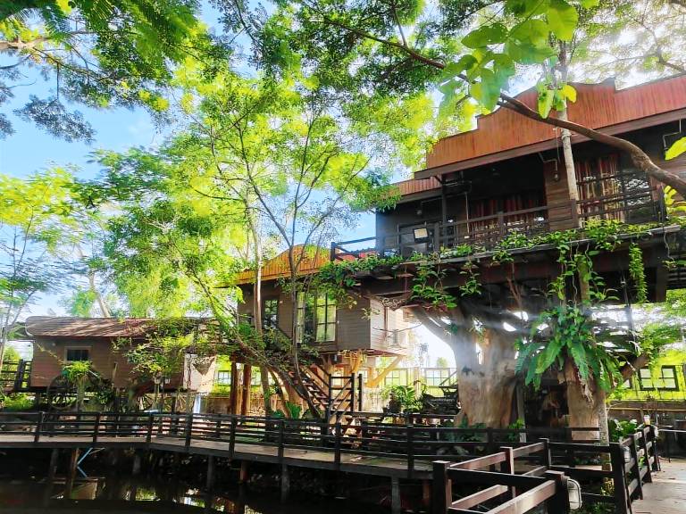 Baan Kru Silp Huahin Cha-am in Phetchaburi