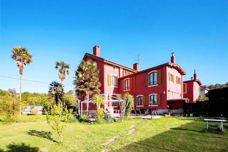 Casa  Pola de Siero