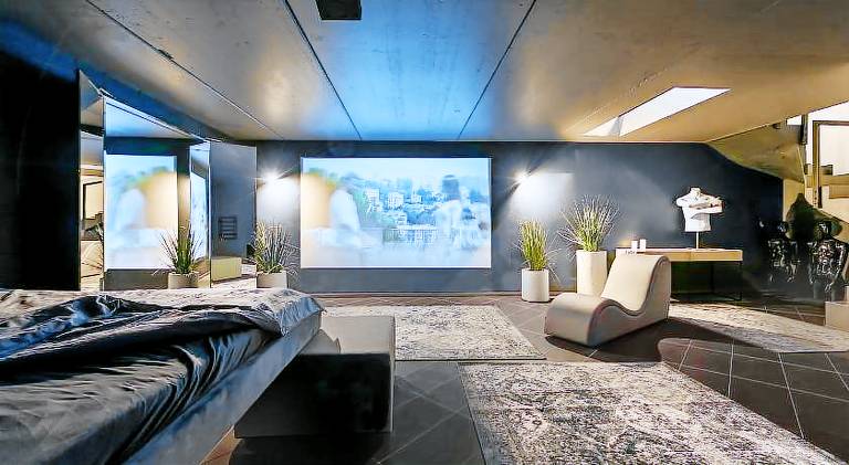 Apartment with hot tub — photo 2