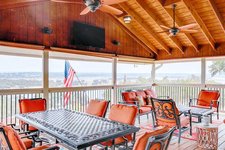 Canyon Lake Home: Hill Country & Water Views! — photo 2