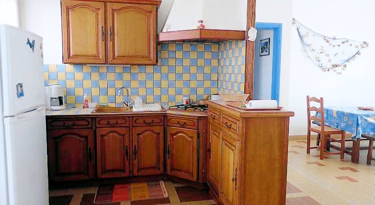 House with 2 rooms for 5 persons — photo 4