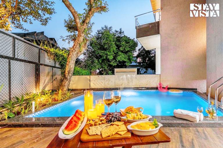 Villa with barbecue, garden & patio — photo 4