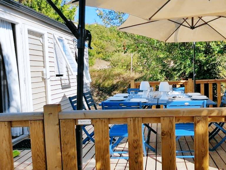 Mobile home with terrace & heated pool — photo 5