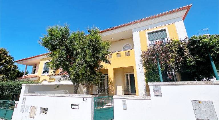 House with garden, terrace & private pool | Pets are welcome in Sao Lourenco
