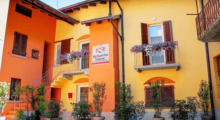 Apartment with 1 room for 4 persons in Varese