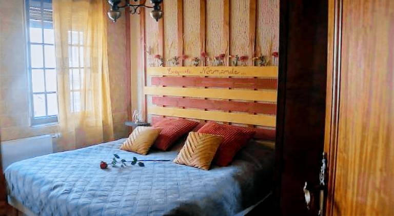 Vacation home with jacuzzi | Pets are welcome in Rouen