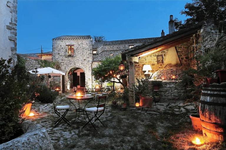 Bed & Breakfast Mandas