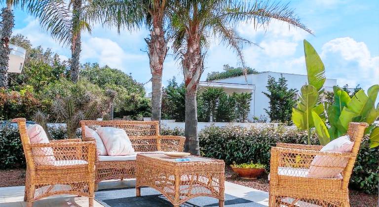 Fully equipped vacation home with terrace, yard & barbecue | Pet-friendly — photo 4