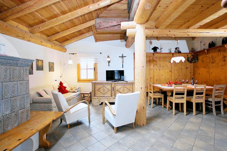 Apartment with sauna, garden & hot tub — photo 2