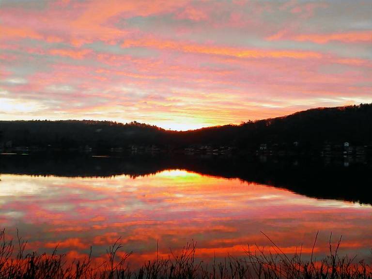 House Mashapaug Lake