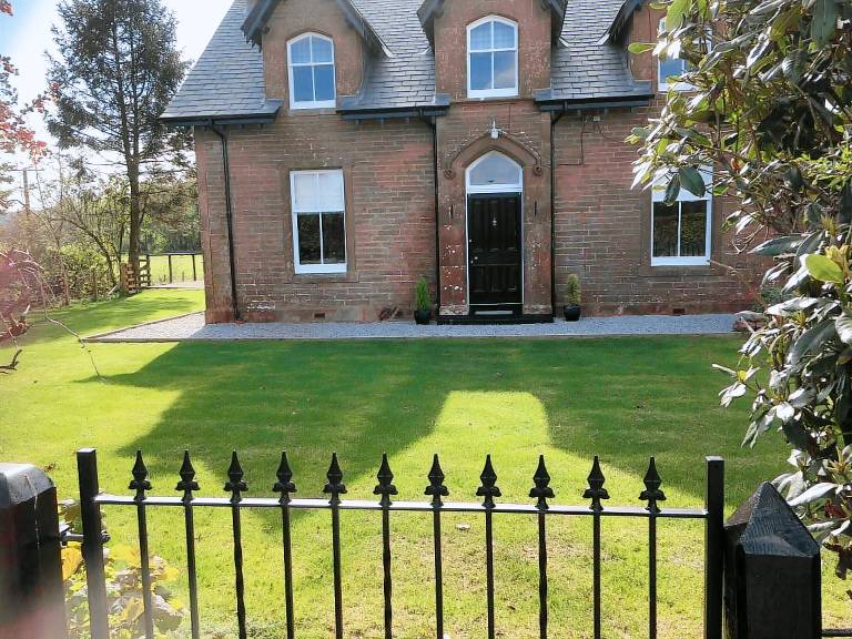 Cottage Royal Burgh of Lochmaben and District