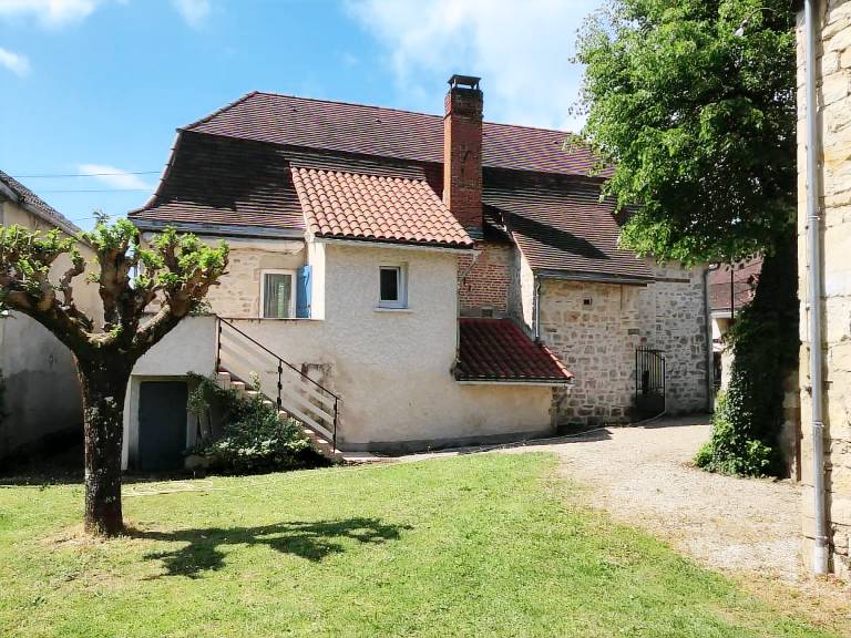 Gite with garden, patio & barbeque — photo 2
