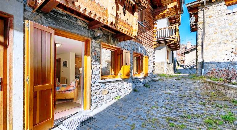 Apartment with 2 rooms for 5 persons — photo 4