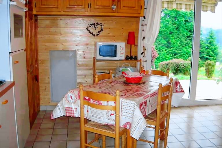 Children-friendly charming rental apartment with pool, garden & terrace | Pets allowed — photo 5