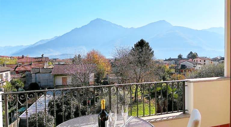 Apartment with 1 room for 4 persons in Gravedona