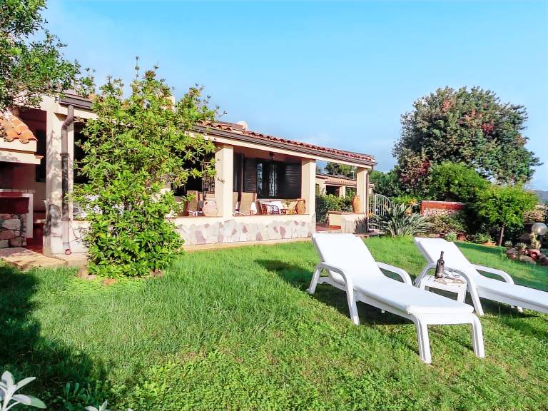 House with patio, grill & garden — photo 2