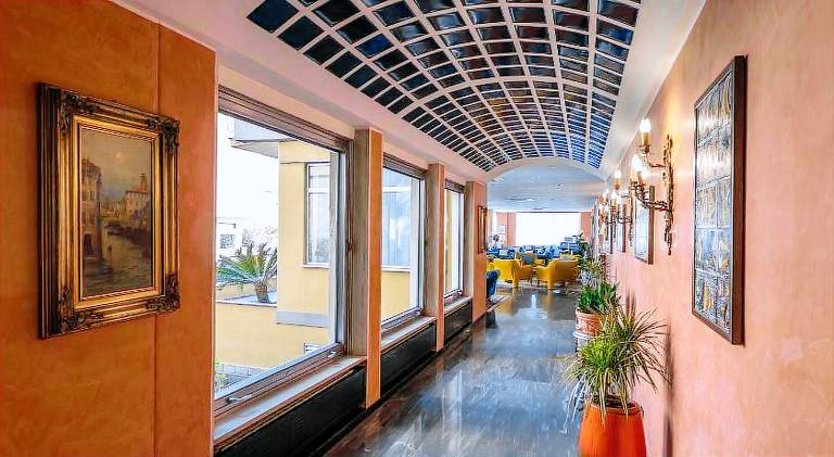 Hotel Bellevue Et Mediterranee — photo 3