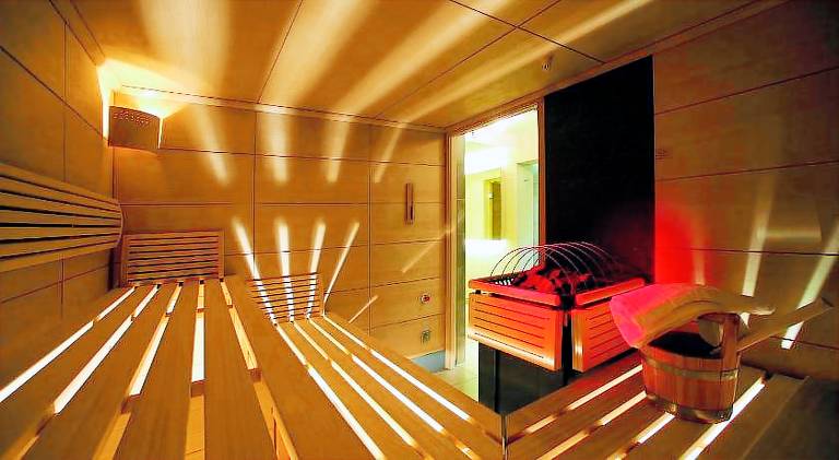 Serviced apartment with garden, patio & sauna — photo 5