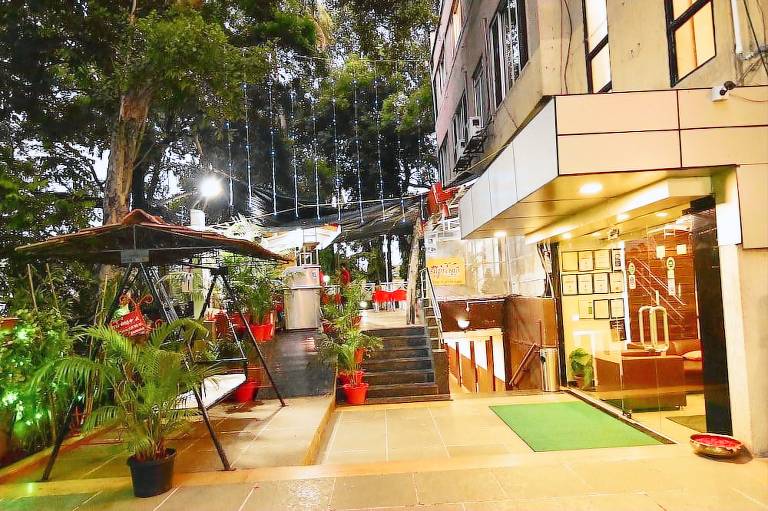 MY BIZZ HOTEL