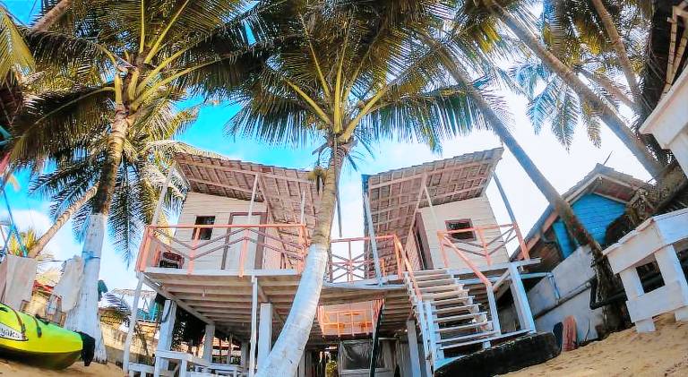 Ceylon Beach Home in Hikkaduwa