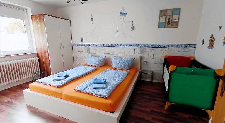 Rental apartment with 1 room for 5 persons in Wilhelmshaven