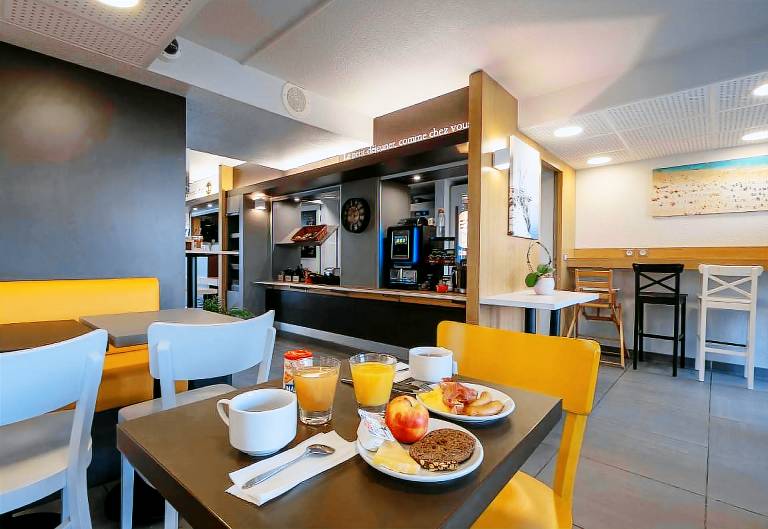 B&B HOTEL La Rochelle Angoulins — photo 2