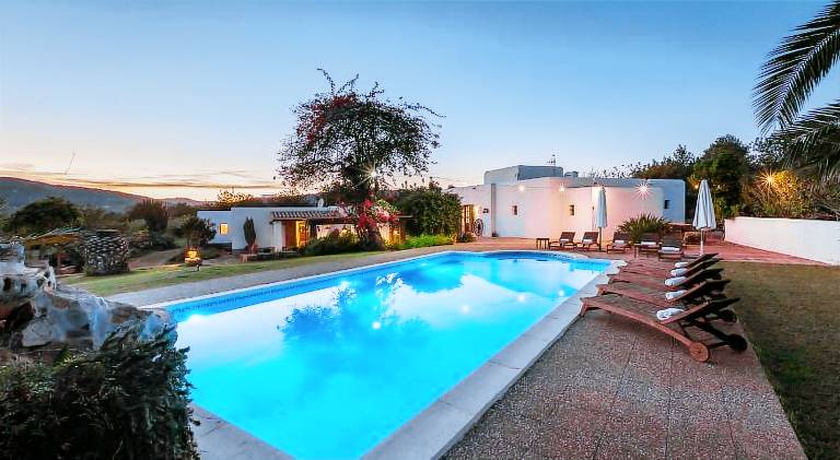 Vacation home with pool in Santa Eulalia del Rio