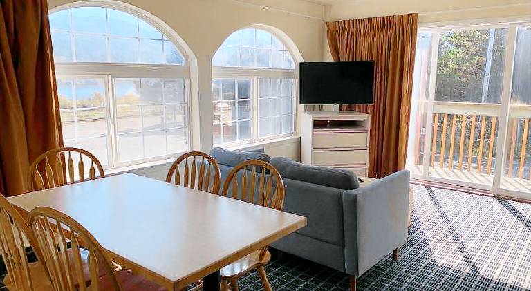 SURFSIDE RESORT — photo 5