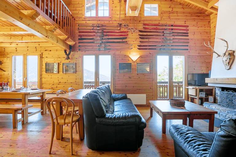 Fully equipped chalet with patio | Pets are welcome — photo 3