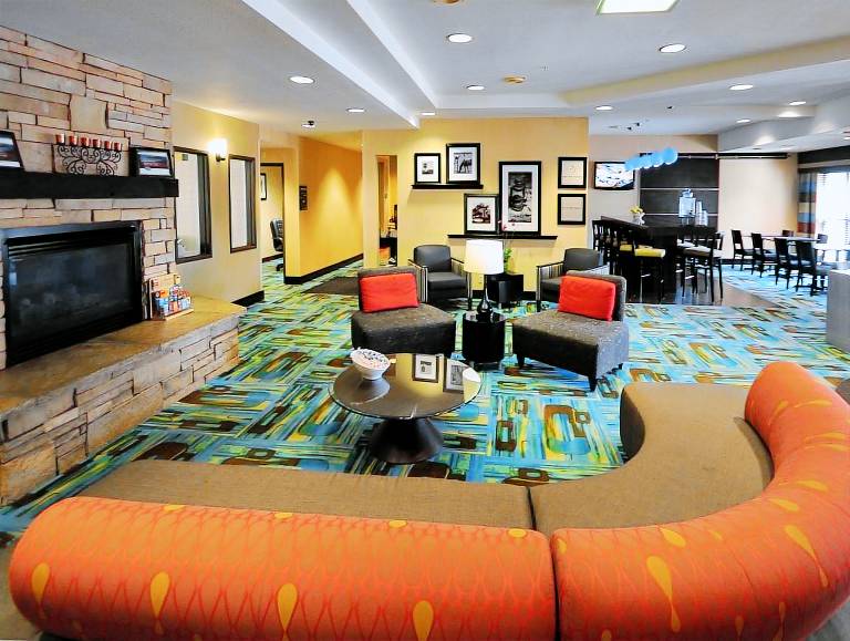 Hampton Inn Glenwood Springs — photo 3