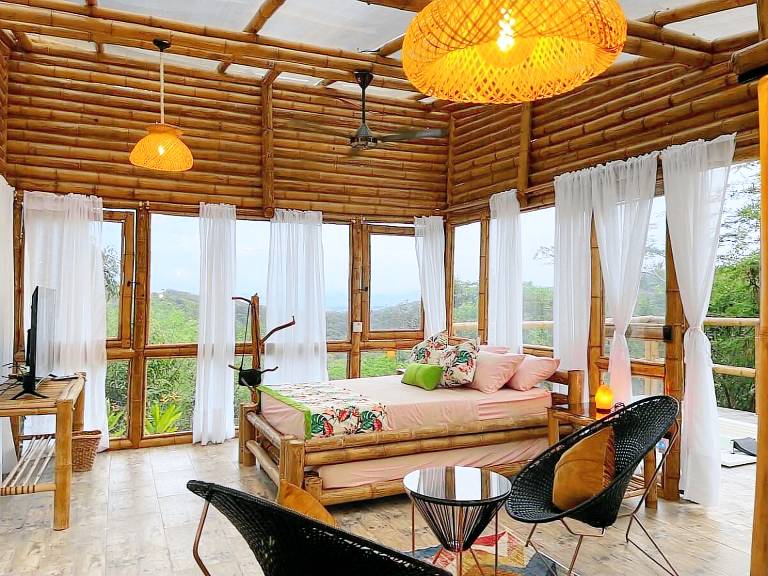 Beautiful villa with garden, barbecue & hot tub | Pet-friendly — photo 2