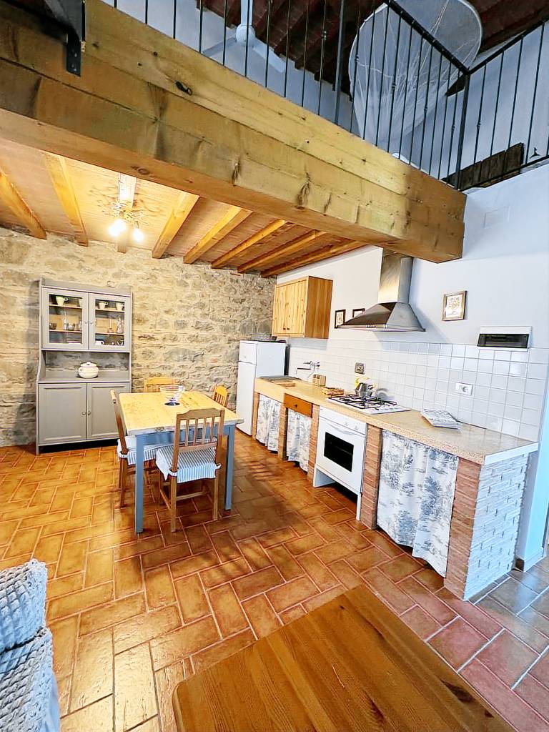 Apartment with terrace, pool & barbeque | Perfect for remote work — photo 4