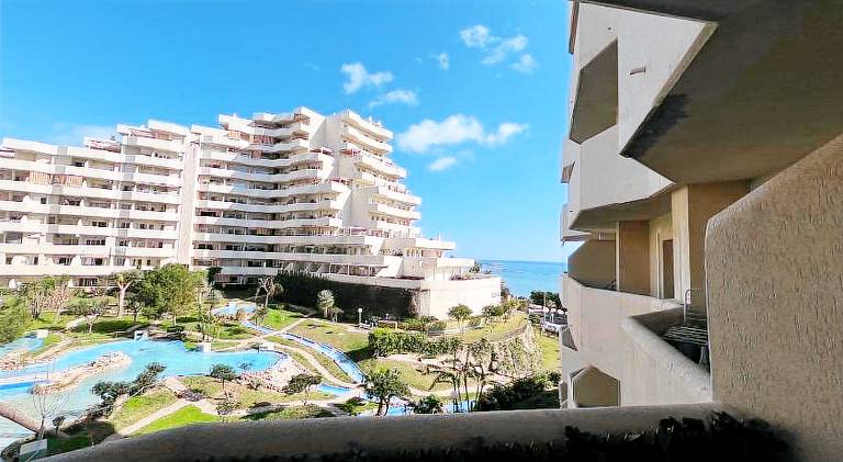 Apartment with private pool, yard & terrace — photo 3