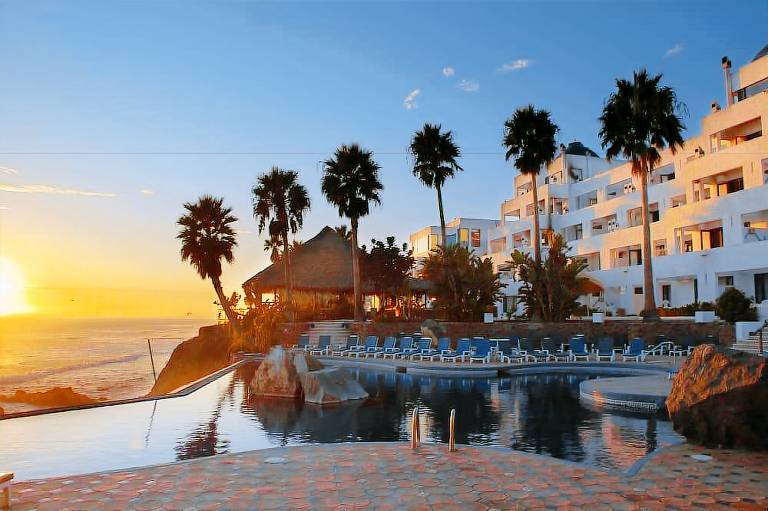 Las Rocas Resort And Spa