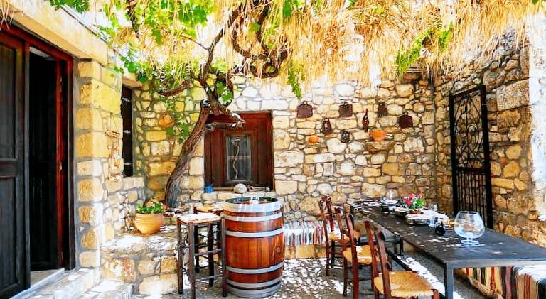 Vacation home with terrace, BBQ & private pool | Suitable for remote work — photo 2