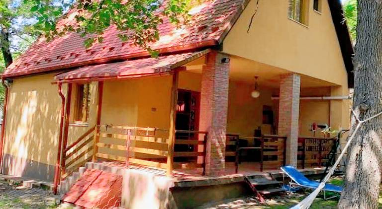 Vacation home with 3 rooms for 8 persons in Eger