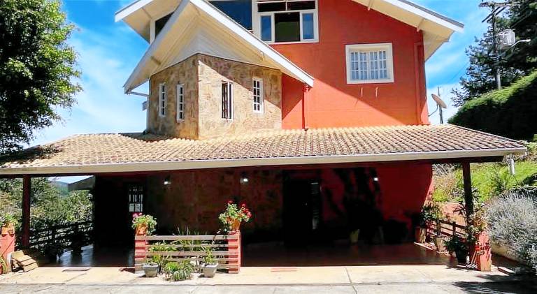 Green Valley House in Campos